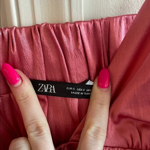 Zara Pink Crop Top - Picture 2 of 4